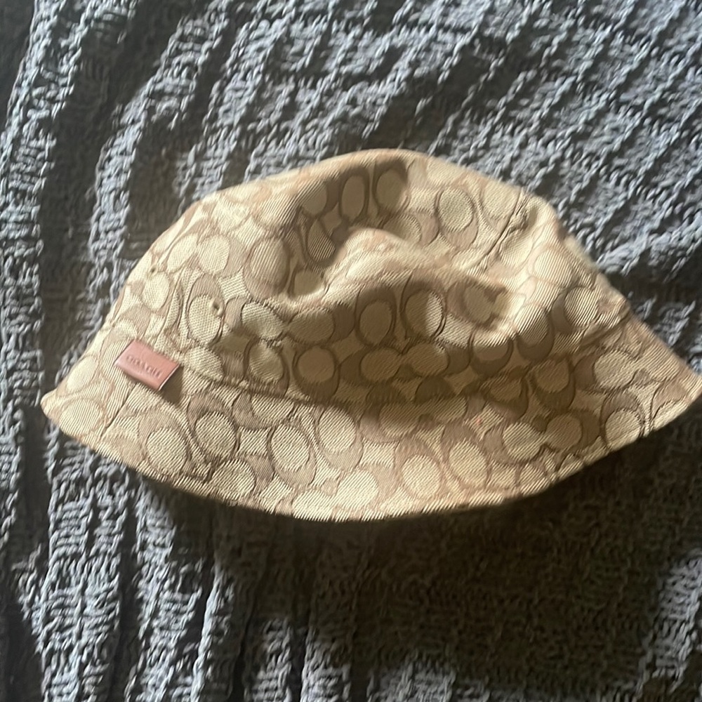 - Authentic Coach bucket hat